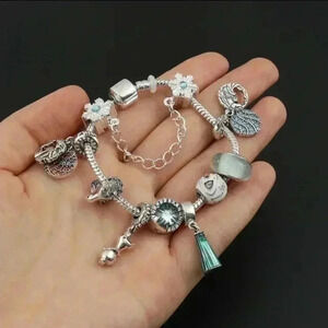 Frozen Hot Charm Bracelet